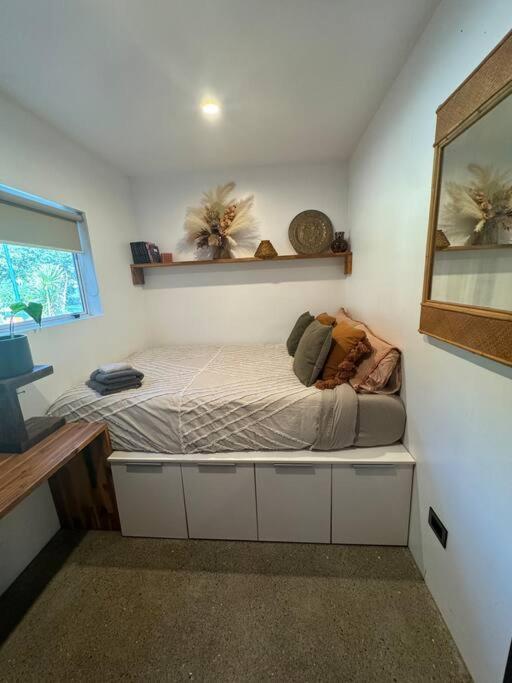 Electric Waihi Beach House - Family & Dog Friendly, Close To Beach, Pool Table, Outdoor Fire Room, Skate Ramp Bowentown Ngoại thất bức ảnh